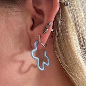 Little baby blue flower earrings🩵🩵